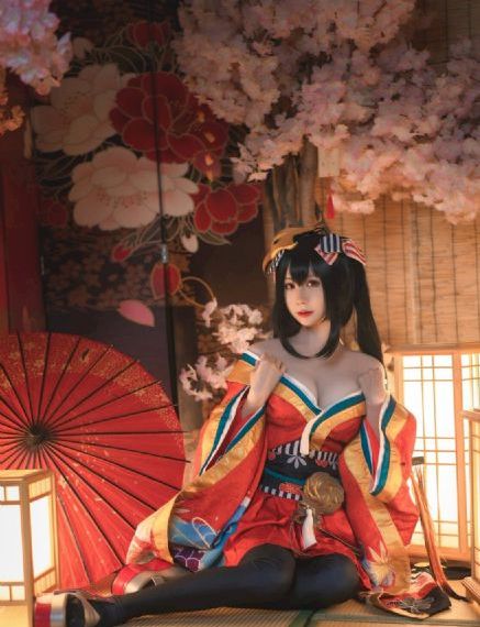 他缓慢而有力的往里挺送免费视频
