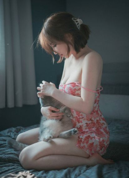 美女打扑克免费网站