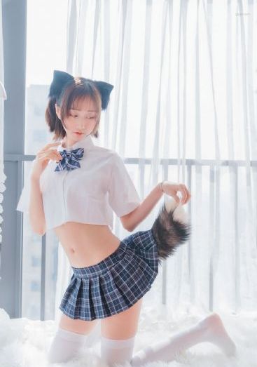 女教师枫富爱在线播放