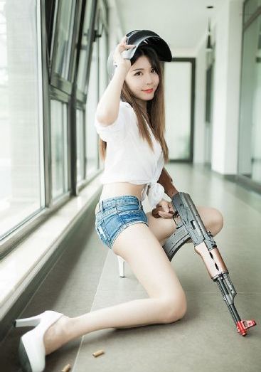 美女18免费