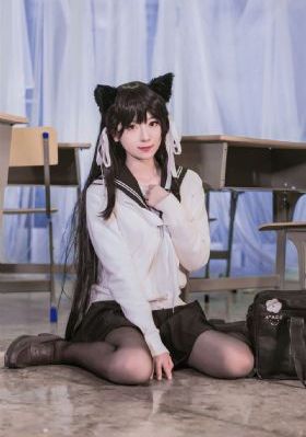 保险女王和他的商机机密